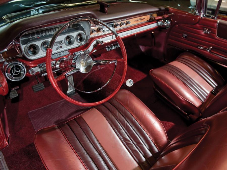  Pontiac Bonneville Convertible 1960 года  (фото 2 из 25)